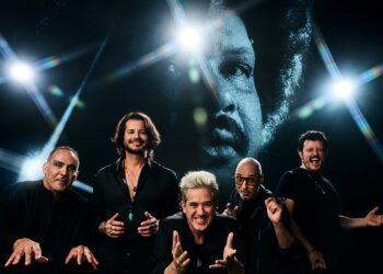 Jota Quest canta Tim Maia em inglês, em feat com Mãeana, no álbum em que o grupo grava músicas do compositor